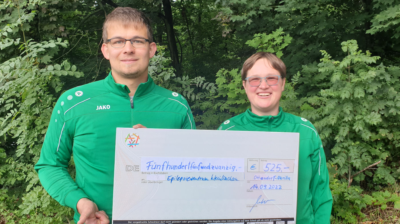 Beim „International Matchplay Sachsen 2022“ in Ottendorf-Okrilla kamen 525 Euro für das Epilepsiezentrum zusammen