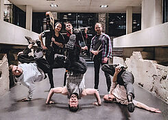 Break The Folk im Epilepsiezentrum Kleinwachau. Konzert und Party mit The Trouble Notes and The Saxons