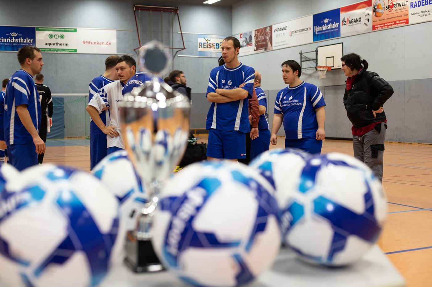 Inklusiver Fußball: Unified-Mannschaften aus Sachsen beim Hallencup des SV Liegau-Augustusbad. Hier: Unified Kleinwachau
