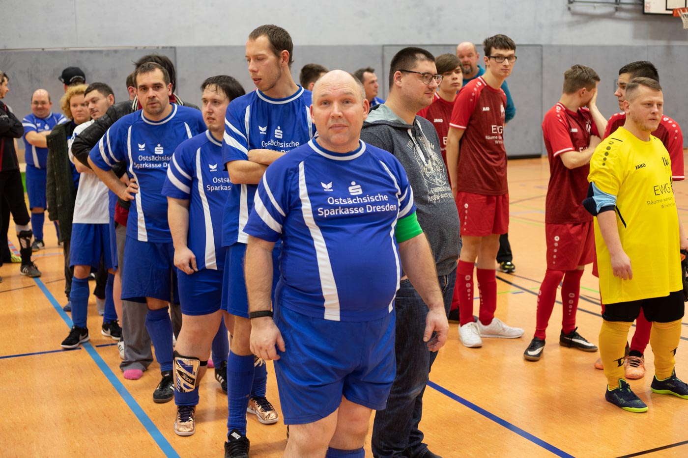 Inklusiver Fußball: Unified-Mannschaften aus Sachsen beim Hallencup des SV Liegau-Augustusbad. Hier: Unified Kleinwachau