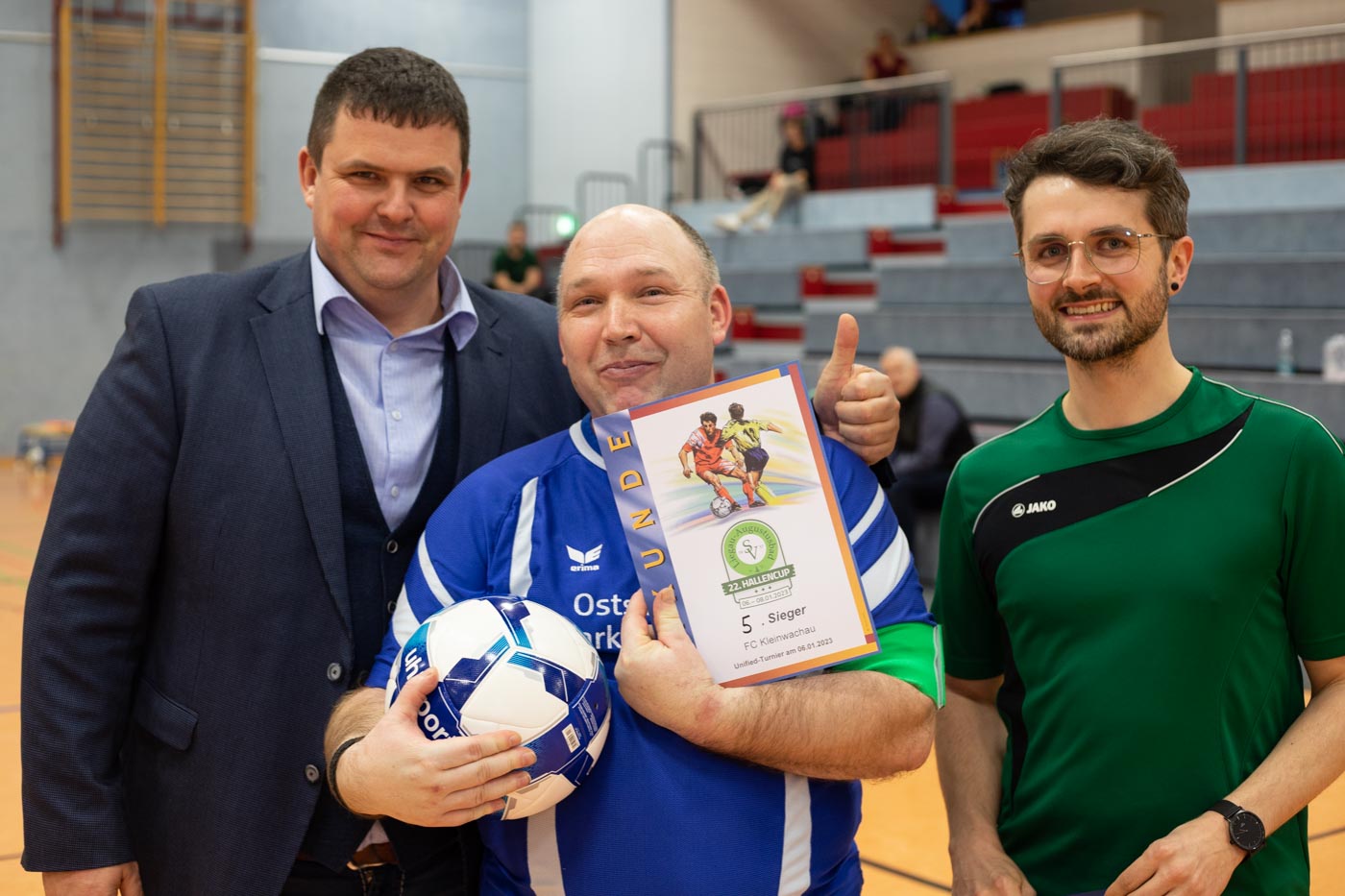 Inklusiver Fußball: Unified-Mannschaften aus Sachsen beim Hallencup des SV Liegau-Augustusbad. Hier: Unified Kleinwachau